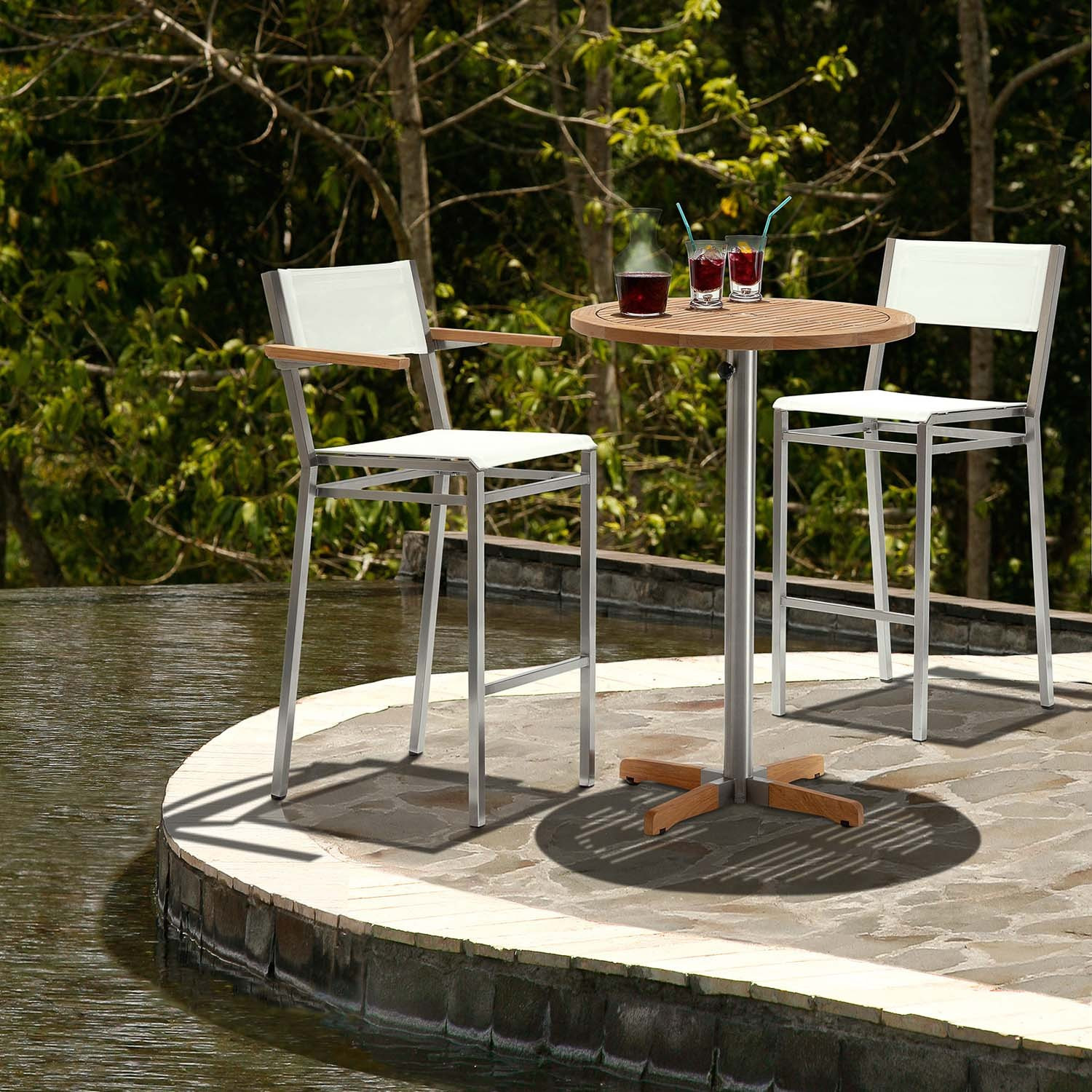 Chaise haute EQUINOX HIGH DINING en teck Barlow Tyrie