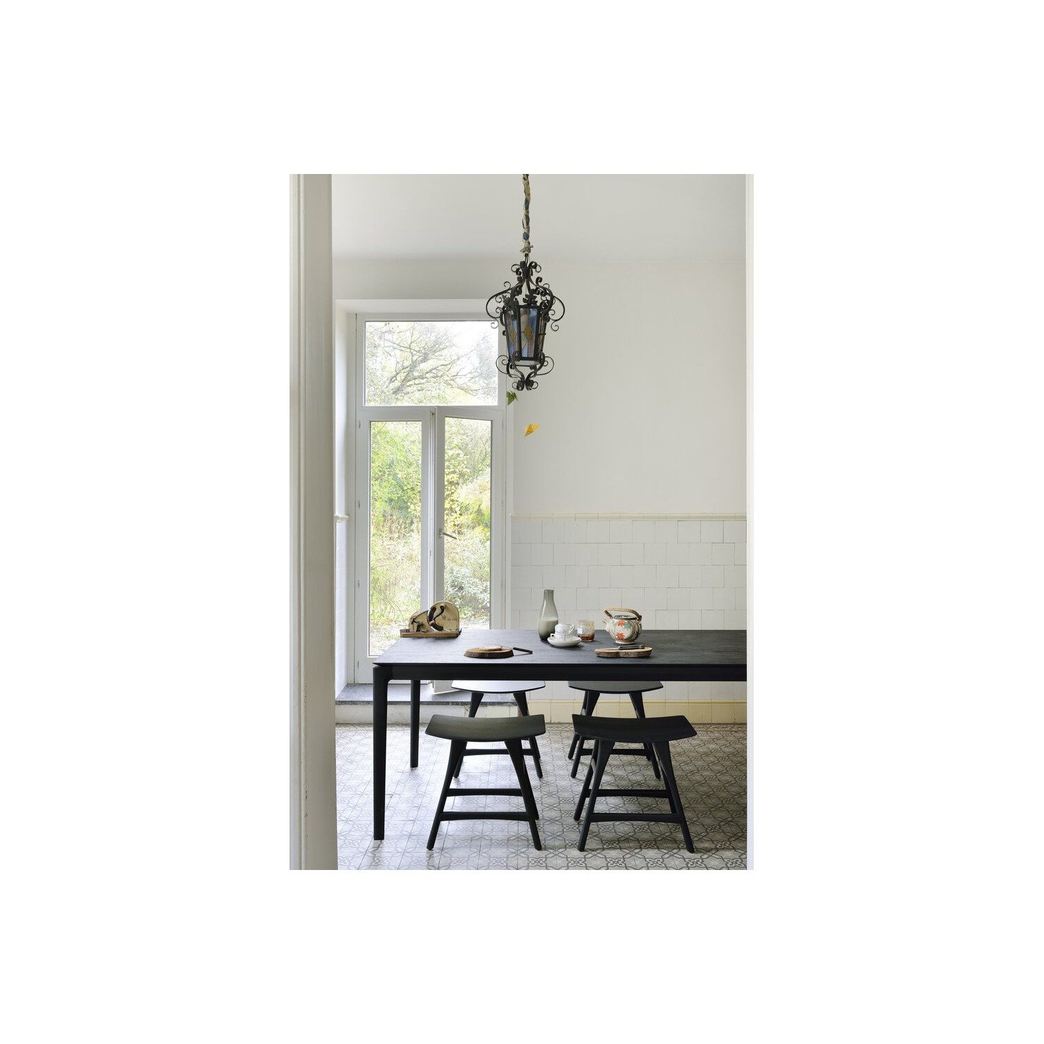 Table BOK chêne noir Ethnicraft