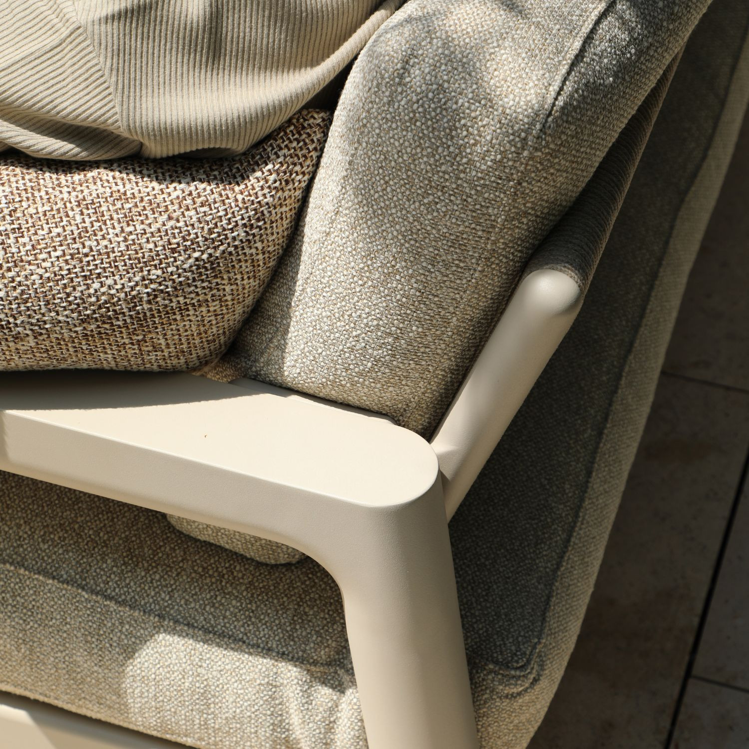 LIDO modular rope and aluminium sofa by Les Jardins du Sud