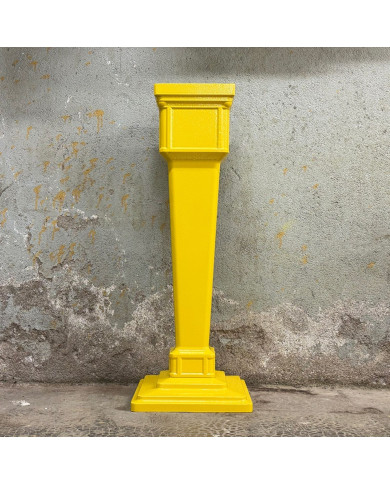 La Boite Jaune 1950 free-standing letterbox