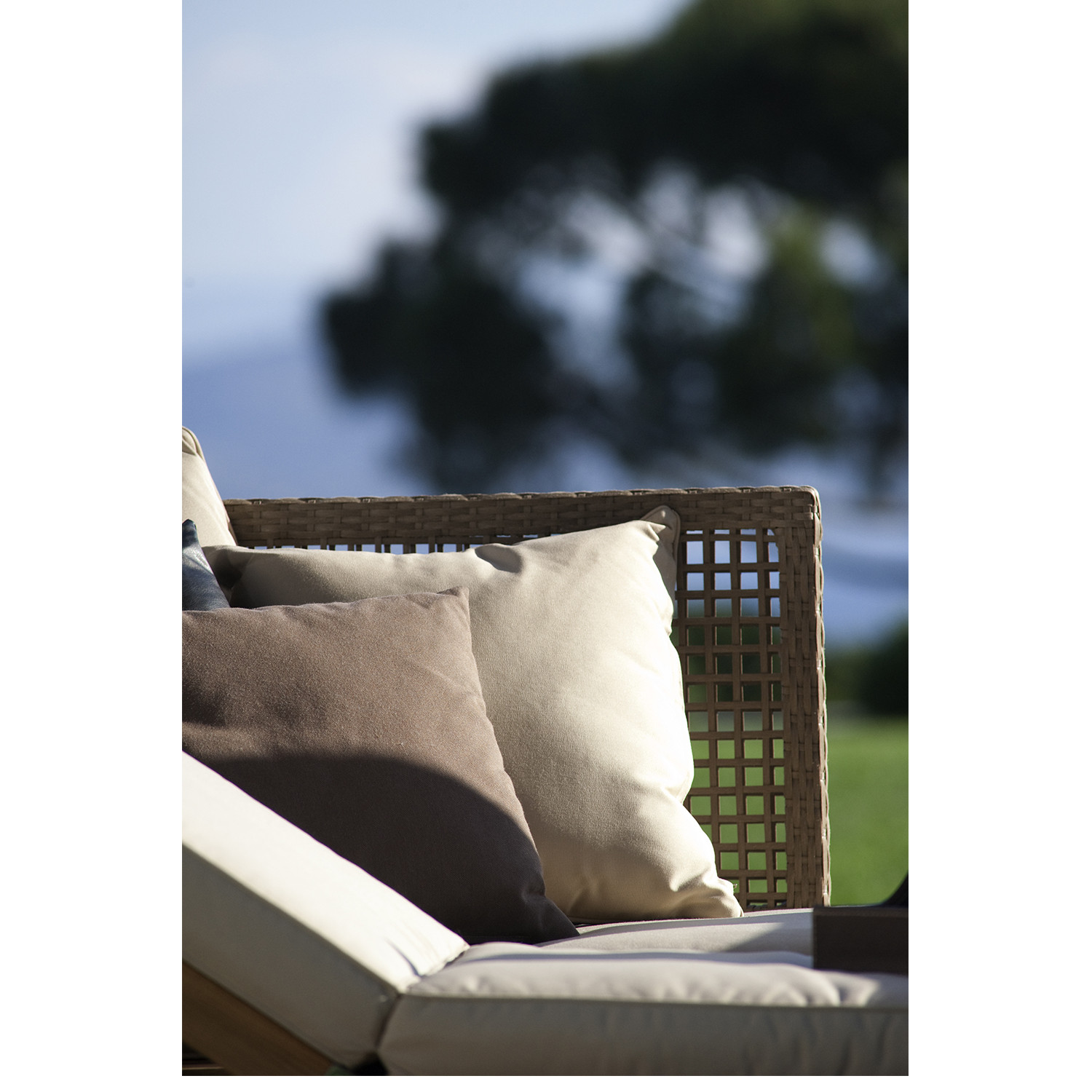 LES JARDINS ZAYO Bed
